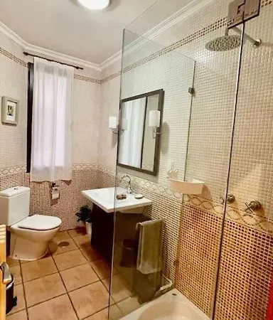 Amplio Piso En Centro Historico.